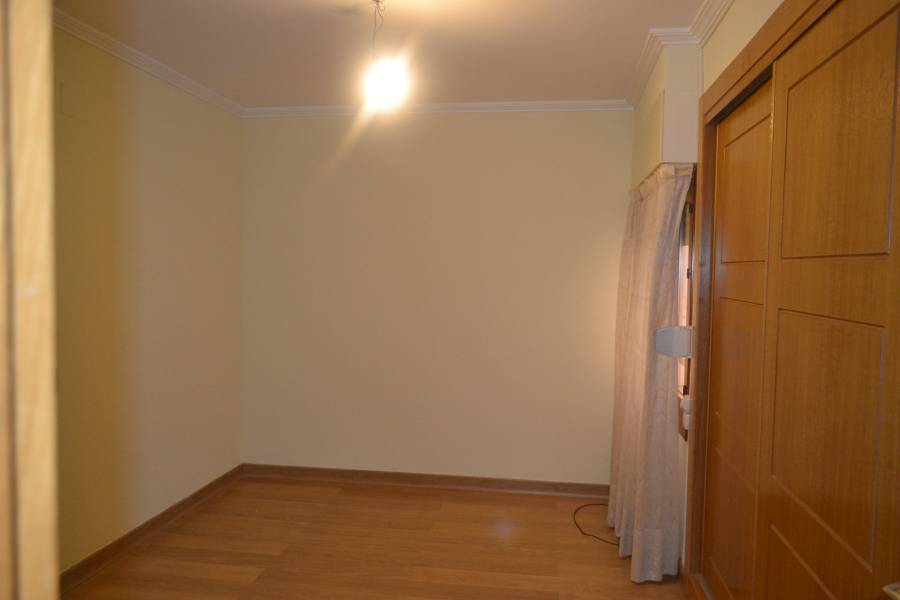 Sale - Apartment / Flat - Villajoyosa  - Urban Centre 