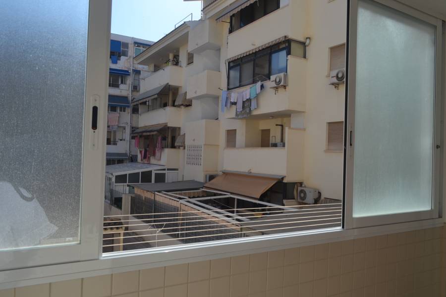 Sale - Apartment / Flat - Villajoyosa  - Urban Centre 