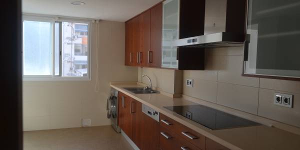 Apartment / Flat · Sale · Villajoyosa  · Urban Centre 