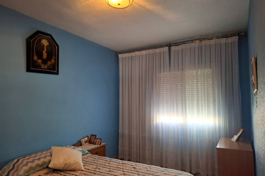 Sale - Apartment / Flat - Villajoyosa  - Urban Centre 