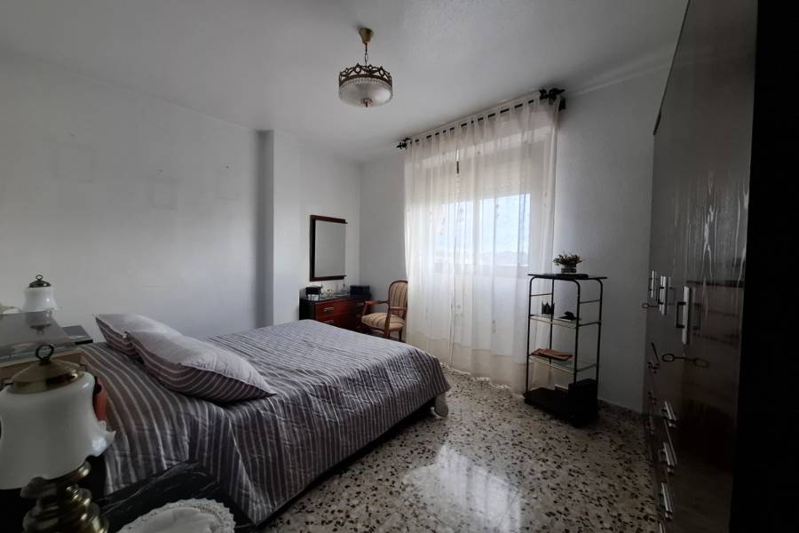 Sale - Apartment / Flat - Villajoyosa  - Urban Centre 