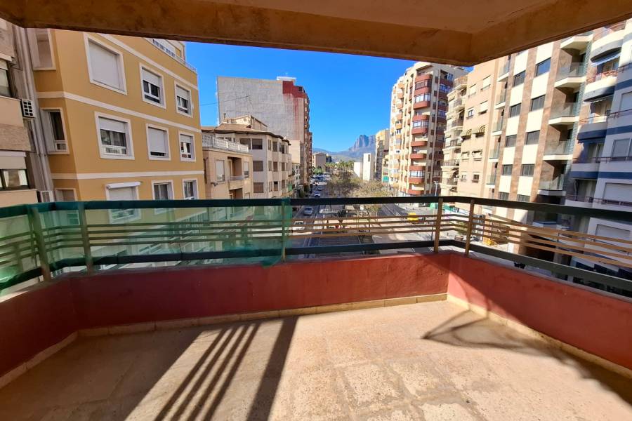 Sale - Apartment / Flat - Villajoyosa  - Urban Centre 
